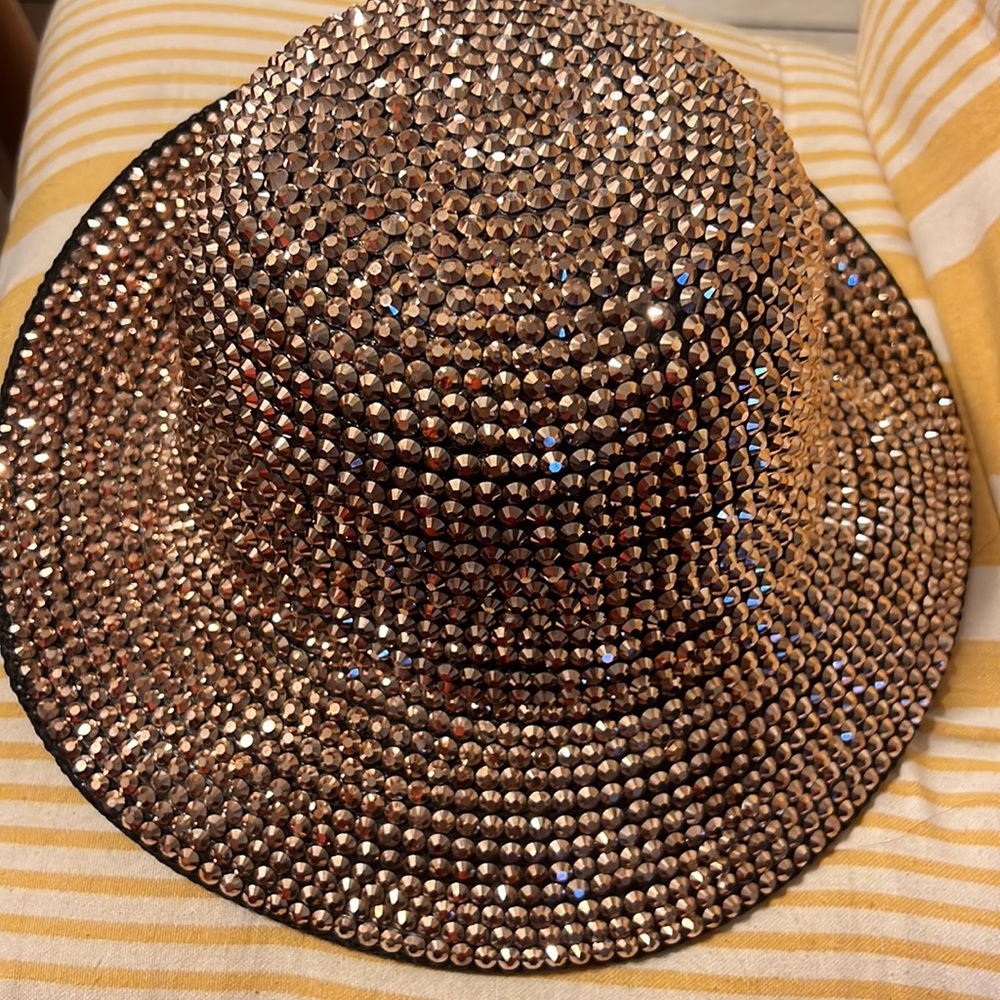 Gem hat - Picture 2 of 5